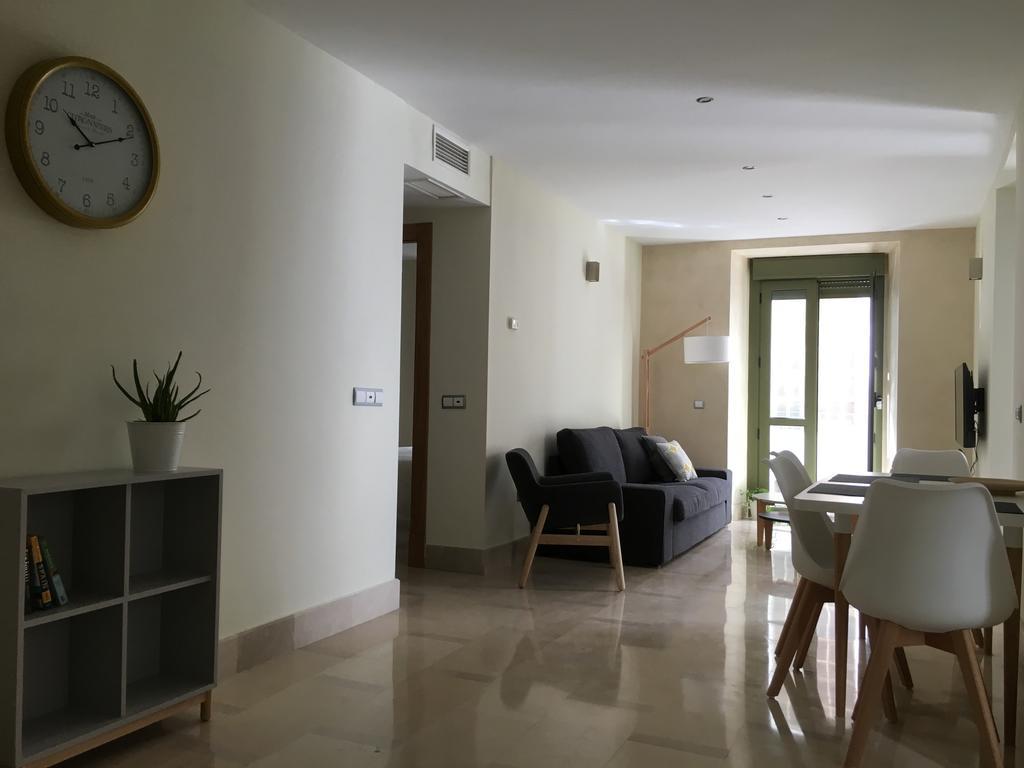 1E Azofaifo St Apartment 塞维利亚 外观 照片