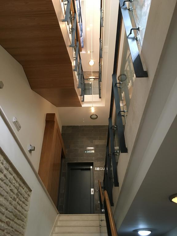 1E Azofaifo St Apartment 塞维利亚 外观 照片