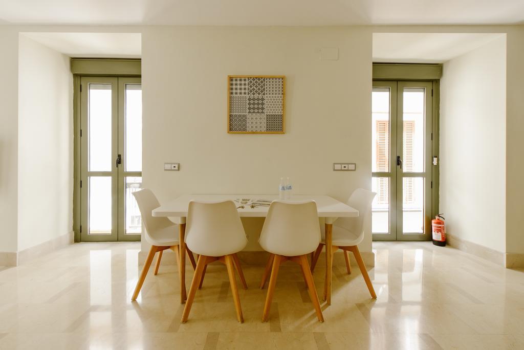 1E Azofaifo St Apartment 塞维利亚 外观 照片