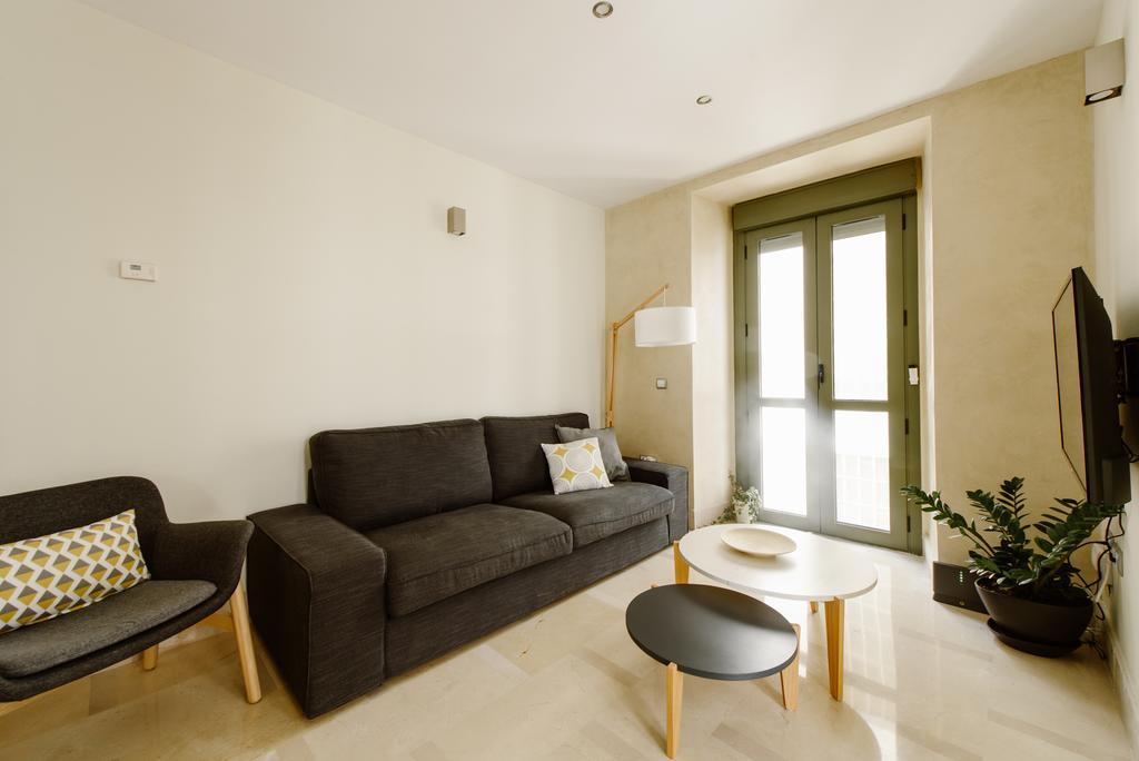 1E Azofaifo St Apartment 塞维利亚 外观 照片